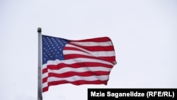 «Це, відверто кажучи, суперечить проголошеному нейтралітету КНР і бажанням якнайшвидшого завершення цього конфлікту» - кажуть у Держдепі