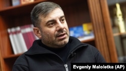 За словами омбудсмена, у відповідь світ має використовувати ті інструменти, які залишаються чинними, зокрема активізувати роботу механізмів ООН