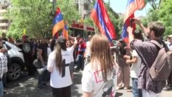 «Իրենք ինչո՞ւ են անհանգստացած շարժումը մարում է, չի մարում». Բագրատ սրբազանը՝ իշխանականներին