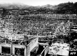 Атом бомбасы қиратқан Нагасаки қаласы. 1945 жыл.