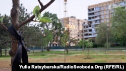 Досі триває розбір конструкцій зруйнованих під’їздів будинку