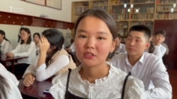 Мектептеги китеп тартыштыгы баш ооруга айланды 