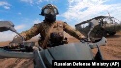 Російське військове командування останніми місяцями працює над формалізацією тактики і навчання мотоциклістів у всій російській армії, кажуть аналітики (фото архівне)