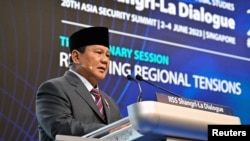 Прабава Субіянта выступае на форуме па бясьпецы «Дыялёг Шангры-Ла», Сынгапур, 3 чэрвеня 2023 году