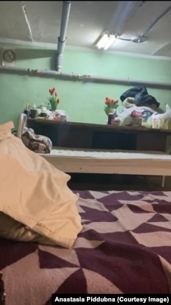 Вранці 8 березня, згадує Настя, чоловіки дарували жінкам тюльпани