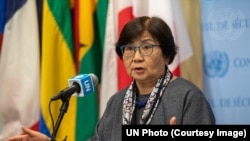 Роза Отунбаева. 