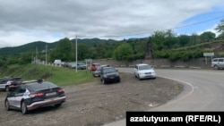 Ոստիկանները Կիրանց գյուղ տանող ճանապարհին հսկողություն են իրականացնում, 6-ը մայիսի, 2024թ․