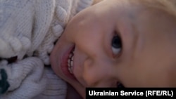 «Багато ж виїхало з бабусями, дідусями, тітками. Для іноземної країни – це люди, що не мають права законно представляти цих дітей»