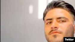 عکسی که از میلاد زهره‌وند، معترض بازداشت‌شده در همدان در شبکه‌های اجتماعی منتشر شده است