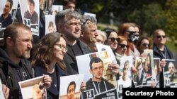 Акцыя салідарнасьці са зьняволенымі беларускімі журналістамі. Архіўнае фота