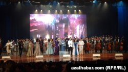 Государственный симфонический оркестр Туркменистана под руководством Расула Клычева с концертом «Дисней 100». Ашхабад. 9 июня 2024 г.