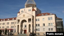 Здание Национального собрания Нагорного Карабаха в Степанакерте