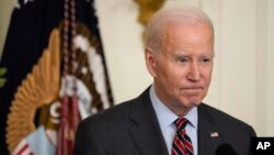 Путін зараз є «ізгоєм у всьому світі», каже Джо Байден