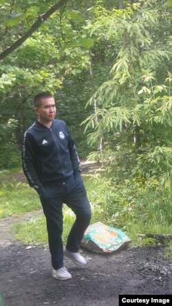 Исланбек. (Туугандары берген сүрөт)