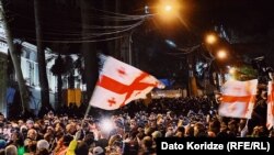 Тблисиде "чет элдик агент" мыйзамына каршы чыккандар. 15-апрель, 2024-жыл. Грузия.