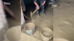 Аксыда үйлөрдү сел каптады