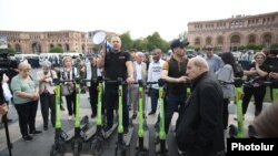 Հայաստան - «Հայոց համազգային միություն» կուսակցության հավաքը Հանրապետության հրապարակում, 24-ը ապրիլի, 2024թ.