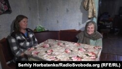 Лідія Ломіковська з онукою Світланою