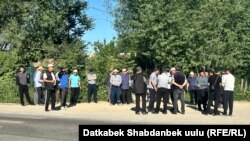 Жапалак айылынын акцияга чыккан тургундары. 15-май, 2024-жыл.