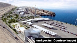 Порт «Туркменбаши» на берегу Каспийского моря в Туркменистане.