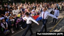 Акс аз оғози соли нави таҳсил дар яке аз мактабҳои Русия