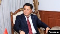 Айбек Артыкбаев.