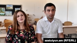 «Դպրոցում սկսեցինք աշխատելը, արդեն կամաց-կամաց սկսեցինք հարմարվել, ու փառք Աստծո, արդեն ամեն ինչ կարգի է եկել», - ասում է Տիգրանը։