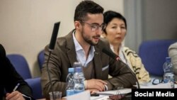 Իգբալ Աբիլով, արխիվ