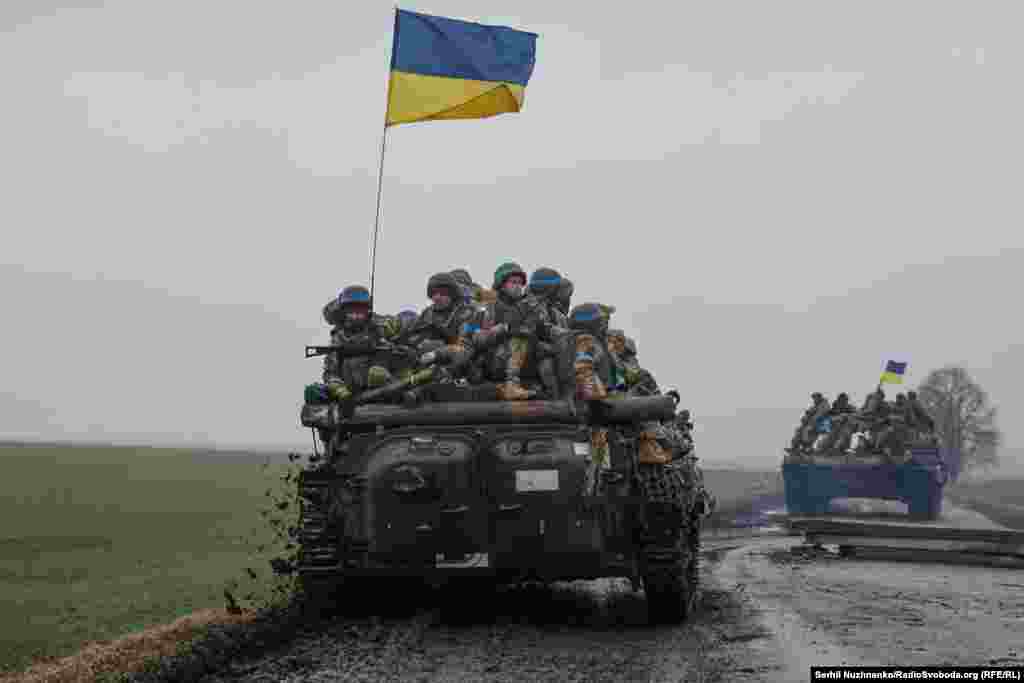 Державний прапор на бронетехніці &ndash;&nbsp; як символ звільнення Київської, Чернігівської та Сумської областей. Кінець березня, початок квітня 2022 року