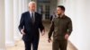 Ukrainian President Volodymyr Zelenskiy (right) and U.S. President Joe Biden at the White House in Washington on September 21