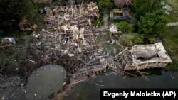 Руйнування після чергового ракетного удару по Харківщині, травень 2024 року 