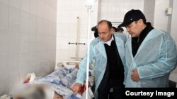 Алымкадыр Бейшеналиев менен Садыр Жапаров. 