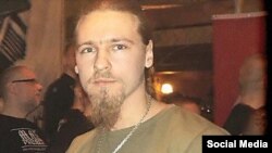 Колишній ватажок російської неонацистської диверсійно-штурмової розвідувальної групи «Русич» Ян Петровський (Воїслав Торден)