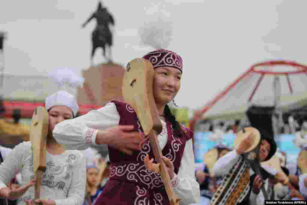 Праздничные мероприятия проходят во всех четырех районах столицы.&nbsp;