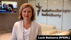 Віце-президент Європейської Комісії Віра Юрова відвідала RFE/RL. Прага, Чехія. 13 жовтня 2023 року