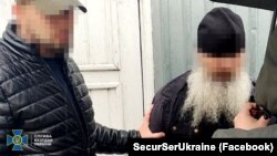 Затримання клірика УПЦ (МП) за «виправдання російської агресії», архівне фото, 2023 рік