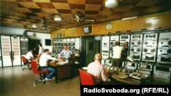 Сотрудники корпорации Радио Свободная Европа / Радио Свобода в аппраратной, откуда записи радиопередач на разных языках транслировали на территорию СССР и страны Восточной Европы, 1970-е годы