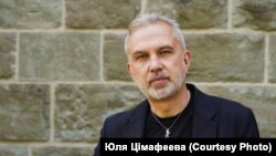 Пісьменьнік Альгерд Бахарэвіч. Фота Юлі Цімафеевай