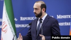 Armenia - Foreign Minister Ararat Mirzoyan speaks at a news conference in Yerevan, December 27, 2023.
