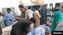 Жардырууда жаракат алгандар Мастунг райондук ооруканасына жеткирилди. 29-сентябрь, 2023-жыл. Пакистан. 