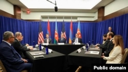 ԱՄՆ - Հայաստանի և Ադրբեջանի ԱԳ նախարարներ Արարատ Միրզոյանն և Ջեյհուն Բայրամովը բանակցում են ԱՄՆ պետքարտուղար Էնթոնի Բլինքնենի միջնորդությամբ, Վաշինգտոն, 10-ը հուլիսի, 2024թ.