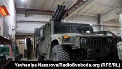 В процесі роботи волонтери дійшли висновку, що ставити установку на автівку меньшу за пікап не доцільно. Нині збирають таку на базі "Хаммеру".