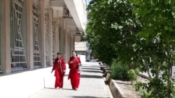 Diňle: ÝOJ-lara 'para kabul ediş möwsümi' tamamlandy, paranyň möçberleri bu ýyl '15-25 % çemesi azaldy'
