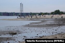 Обміління річки Дніпро у Запоріжжі через руйнацію Каховської ГЕС, червень 2023 рік