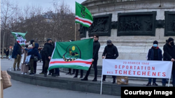 Comité Tchétchénie ассоциацино вовшахтоьхна Мемориалан митинг. Париж, 2023-чу шеран чиллан-беттан 23-гIа де
