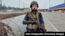 Після широкомасштабного вторгнення РФ у 2022 році херсонський вчитель Петро Чупрун одразу пішов до військомату 