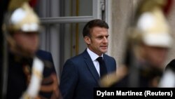 Партія Макрона у першому турі позачергових парламентських виборів у Франції посіла 3 місце