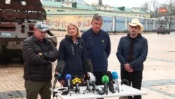 Сенатори Конгресу США в Києві