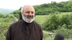 Իշխանությունը մեղադրում է, Բագրատ սրբազանն՝ օրհնում 