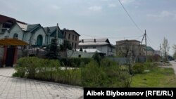 Ататүрк сейил багындагы турак жайлар. 15-апрель, 2024-жыл.